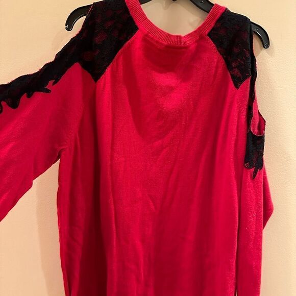 Torrid ||  Cold Shoulder Red Black Lace Sweater - Picture 2 of 6